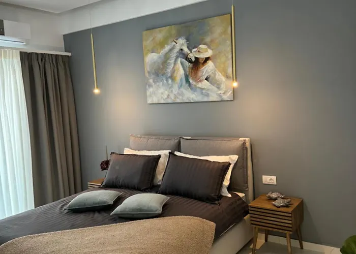 Cozy City Center Apartment