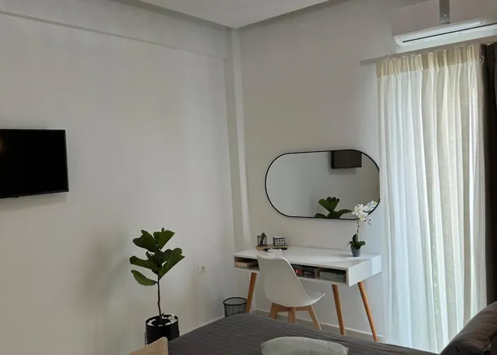 Cozy City Center Apartment